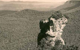 Orphan Rock, Katoomba, n.d. Digital ID 12932-a012-a012X2448000100